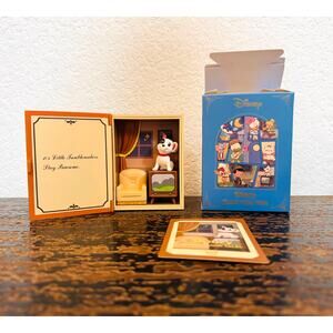 Disney Classic Series Patch Vinyl Collectible Figure 101 Dalmatians EUC